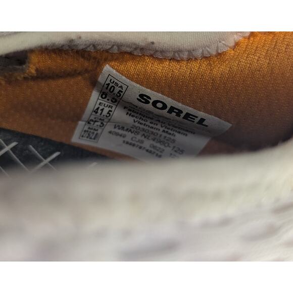 Sorel Women's Sneakers in White, Black, and Orange Size10.5 - Picture 6 of 8